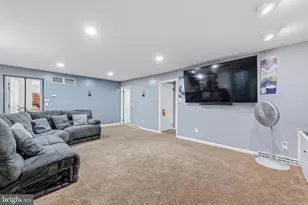 2421 W Greenleaf St, Allentown, PA 18104 - Photo 25