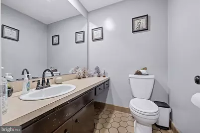 2421 W Greenleaf Street, Allentown, PA 18104 - Photo 55