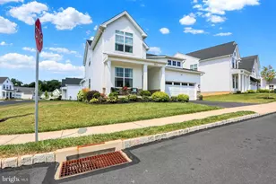 1814 Stang Dr, Allentown, PA 18104 - Photo 3