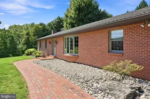 6771 Tollgate Rd, Zionsville, PA 18092 - Photo 3