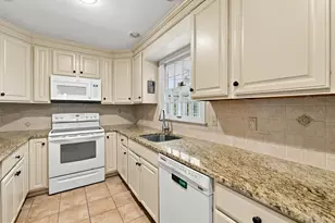 4454 Farm Dr, Allentown, PA 18104 - Photo 29