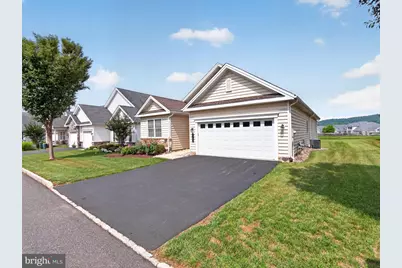 4367 Colonial Lane, Center Valley, PA 18034 - Photo 3