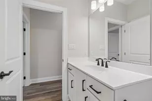 3110 Grantarthur Ct, Whitehall, PA 18052 - Photo 25