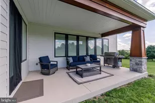 4280 E Wyndemere Cir, Schnecksville, PA 18078 - Photo 9