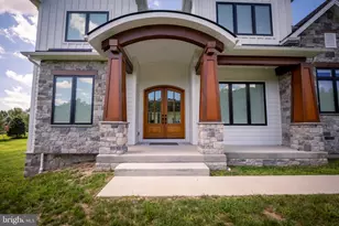 4280 E Wyndemere Cir, Schnecksville, PA 18078 - Photo 17