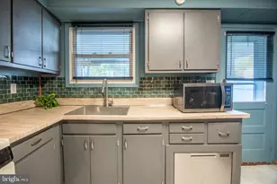 1940 Glendale Ave, Bethlehem, PA 18018 - Photo 9