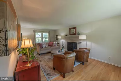 1063 Manor Drive, Allentown, PA 18103 - Photo 5