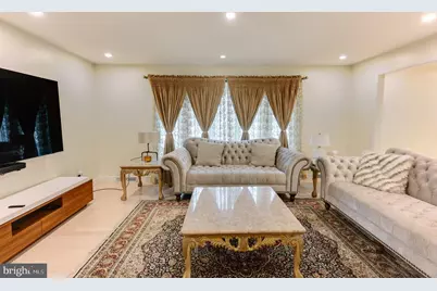 2210 Greenwood Road, Allentown, PA 18103 - Photo 17
