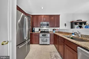 1078 King Way, Breinigsville, PA 18031 - Photo 7