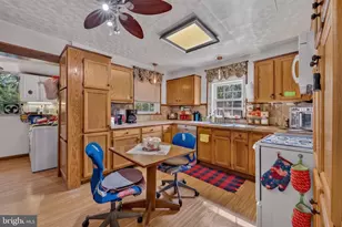 1146 Trexlertown Rd, Breinigsville, PA 18031 - Photo 13