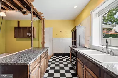322 N 8th Street, Allentown, PA 18102 - Photo 23