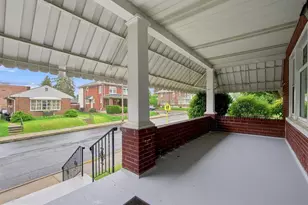 404 N 3rd St, Emmaus, PA 18049 - Photo 3