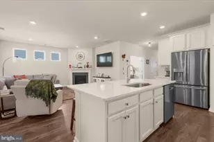 7945 Troxell Ct, Breinigsville, PA 18031 - Photo 7