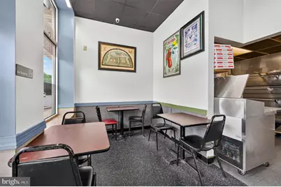Drakes Pizzeria, Allentown, PA 18109 - Photo 7