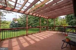 7942 Woodsbluff Run, Fogelsville, PA 18051 - Photo 33