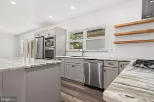 527 N 28th St, Allentown, PA 18104 - Photo 21