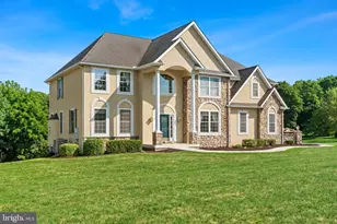 3940 Whitetail Ct, Schnecksville, PA 18078 - Photo 3