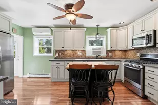 2202 W Union St, Allentown, PA 18104 - Photo 13