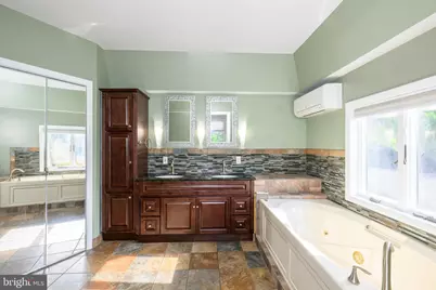 2224 Meadow Brook Drive, Schnecksville, PA 18078 - Photo 35