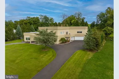 2224 Meadow Brook Drive, Schnecksville, PA 18078 - Photo 1