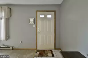 907 Barbara Dr, Coplay, PA 18037 - Photo 15
