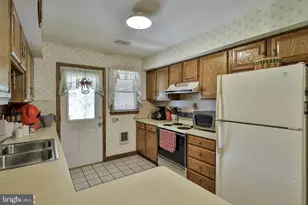 907 Barbara Dr, Coplay, PA 18037 - Photo 29