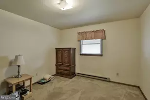 907 Barbara Dr, Coplay, PA 18037 - Photo 41