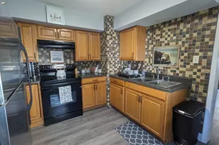 3112 N 2nd St, Whitehall, PA 18052 - Photo 11