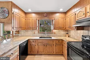 5207 Tilghman St, Coopersburg, PA 18036 - Photo 15
