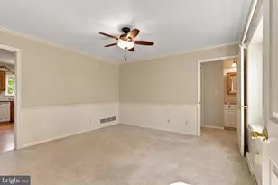 1285 Clearview Cir, Allentown, PA 18103 - Photo 9