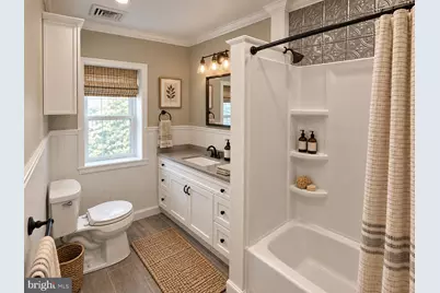 9559 Kings Highway S, Zionsville, PA 18092 - Photo 11