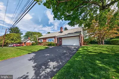 619 Parkway Road, Allentown, PA 18104 - Photo 5