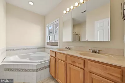 5086 Valley Stream Lane, Macungie, PA 18062 - Photo 15