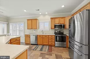 5086 Valley Stream Ln, Macungie, PA 18062 - Photo 11