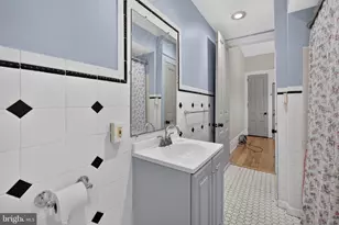 317 N 10th St, Allentown, PA 18102 - Photo 9