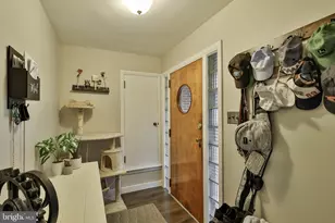 319 S Ott St, Allentown, PA 18104 - Photo 9