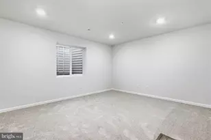 1074 Meadowlark Dr, Fogelsville, PA 18051 - Photo 29