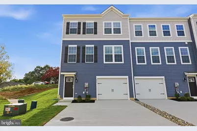 1074 Meadowlark Drive, Fogelsville, PA 18051 - Photo 1