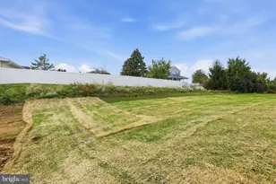 1074 Meadowlark Dr, Fogelsville, PA 18051 - Photo 33