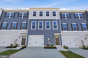 1082 Meadowlark Dr, Fogelsville, PA 18051 - Photo 1