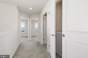 1086 Meadowlark Dr, Fogelsville, PA 18051 - Photo 25