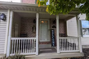 3223 Flatrock Dr, Whitehall, PA 18052 - Photo 3
