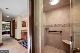 1814 Woodhaven Dr, Allentown, PA 18103 - Photo 37
