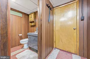 808 Jefferson St, Whitehall, PA 18052 - Photo 51