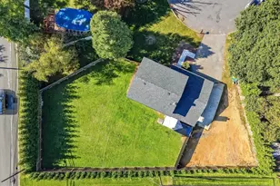7590 Violet Cir, Macungie, PA 18062 - Photo 5