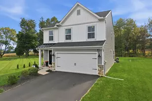 9524 Newtown Rd, Breinigsville, PA 18031 - Photo 3