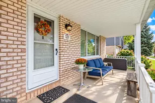 523 Alpine Cir, Emmaus, PA 18049 - Photo 3