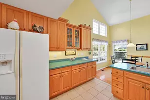 2894 Donegal Dr, Macungie, PA 18062 - Photo 11