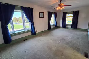 3335 N Front St, Whitehall, PA 18052 - Photo 11