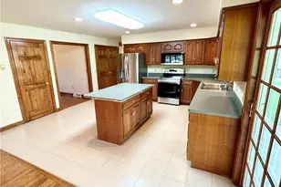 3511 Neffs Laurys Rd, Schnecksville, PA 18078 - Photo 5